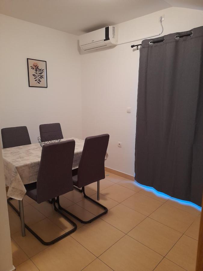 Apartments Lotus Sukošan 外观 照片