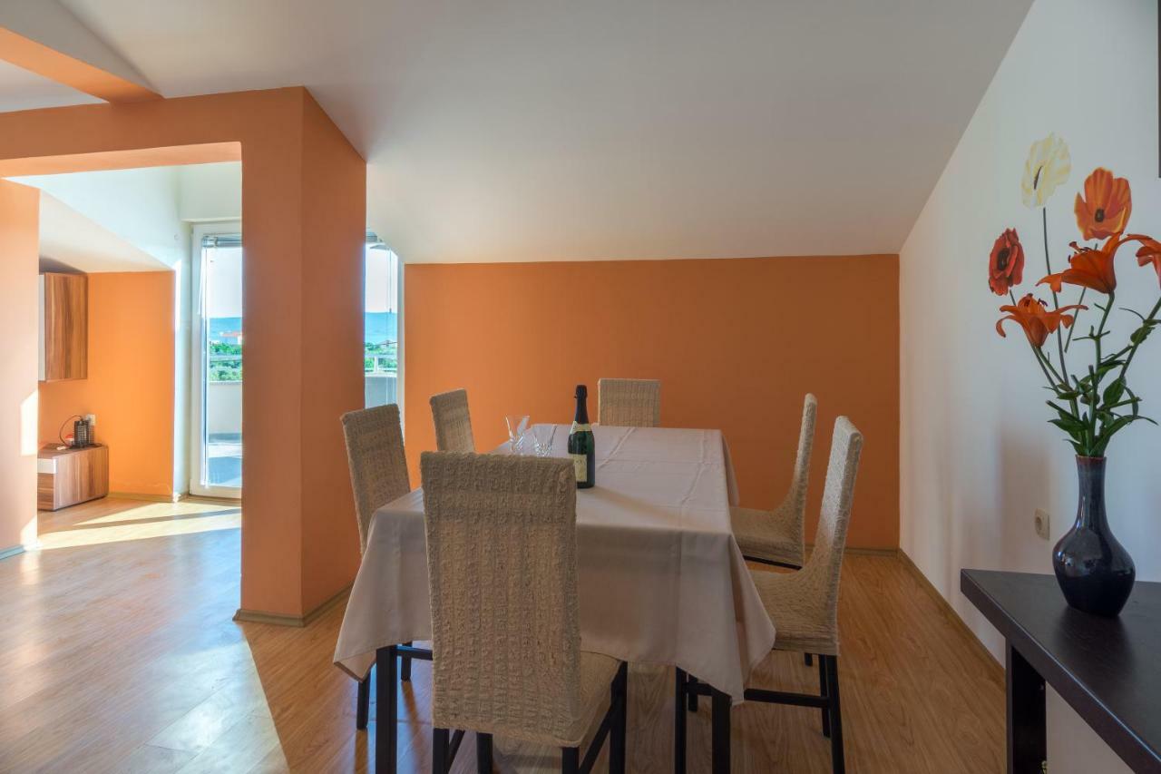 Apartments Lotus Sukošan 外观 照片