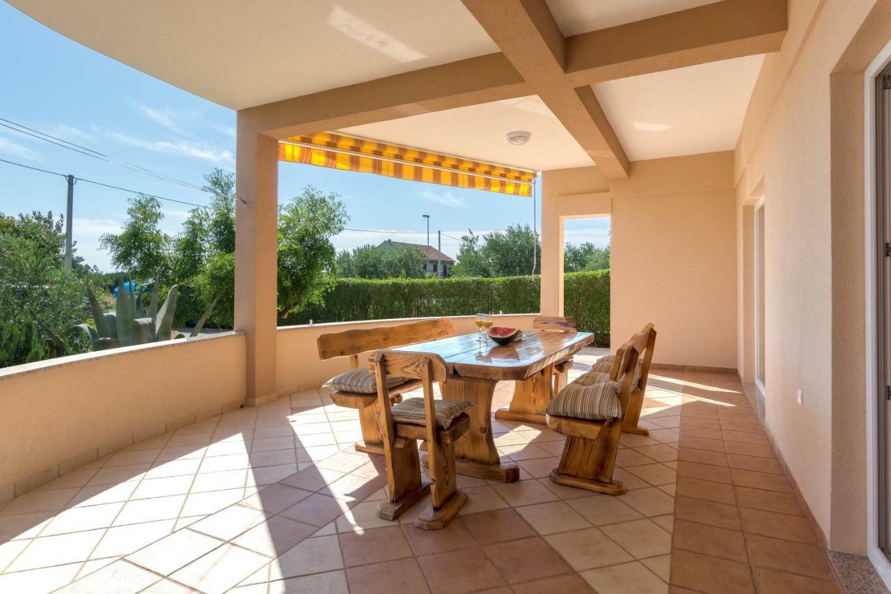 Apartments Lotus Sukošan 外观 照片