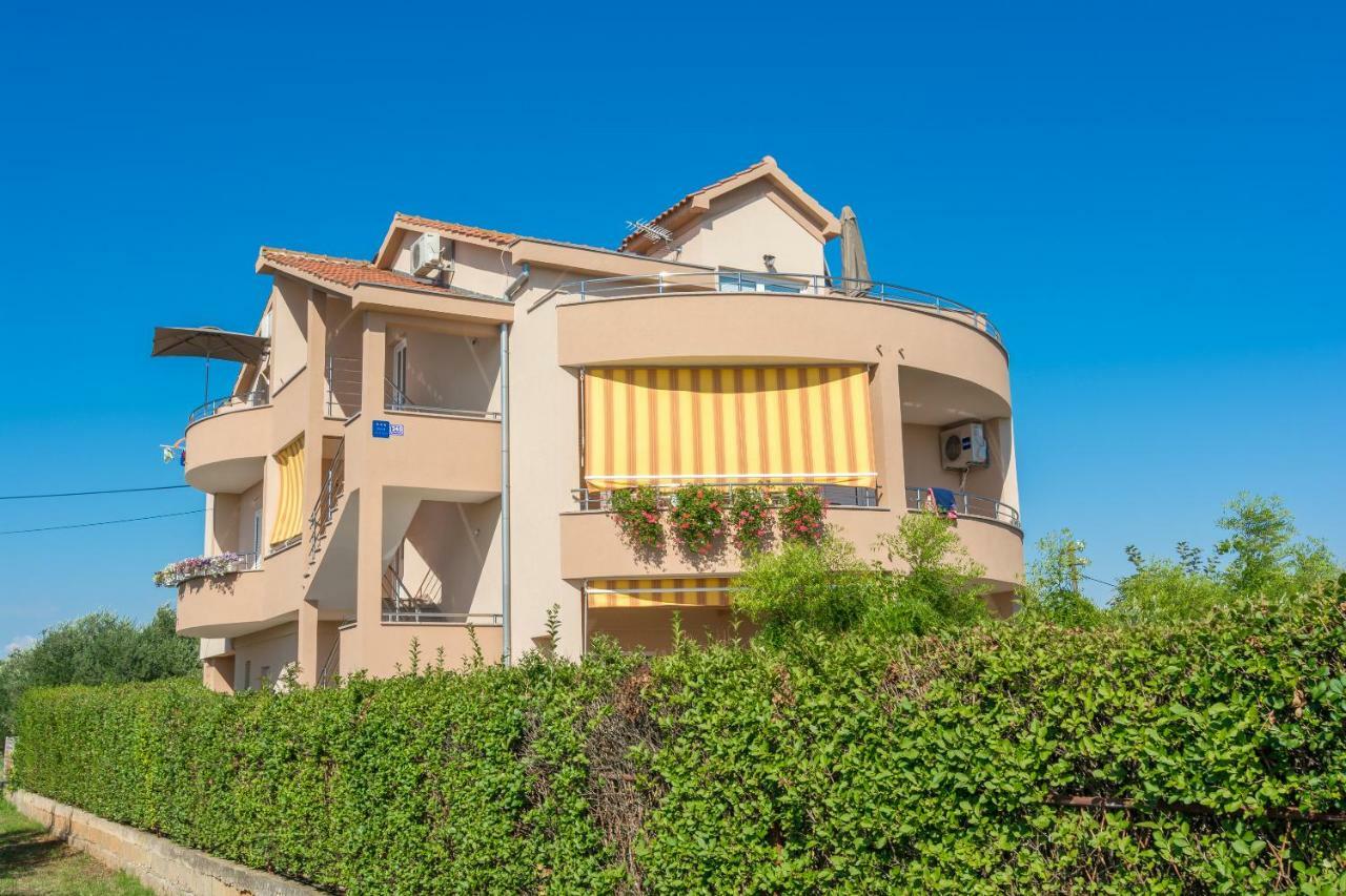 Apartments Lotus Sukošan 外观 照片