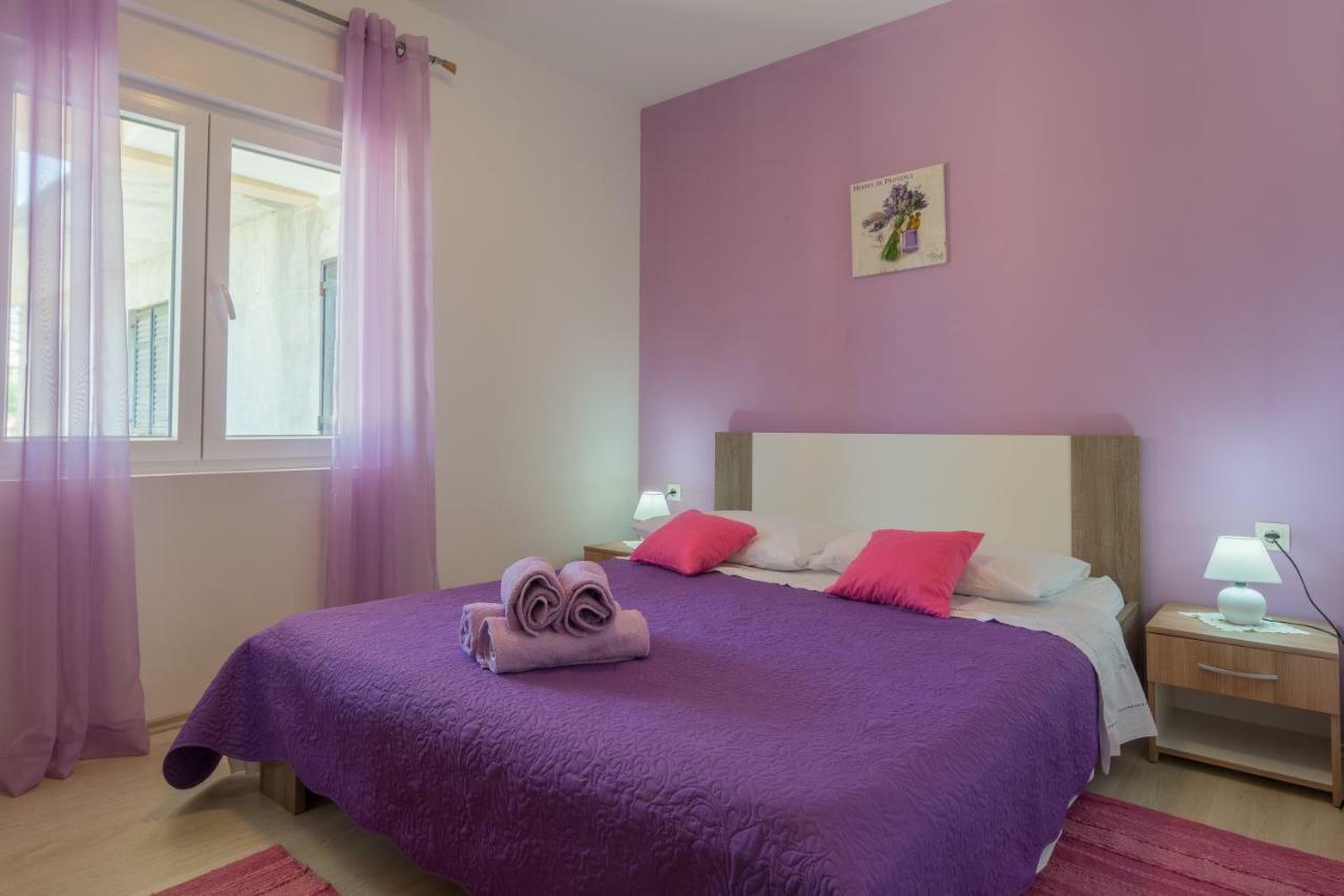 Apartments Lotus Sukošan 外观 照片
